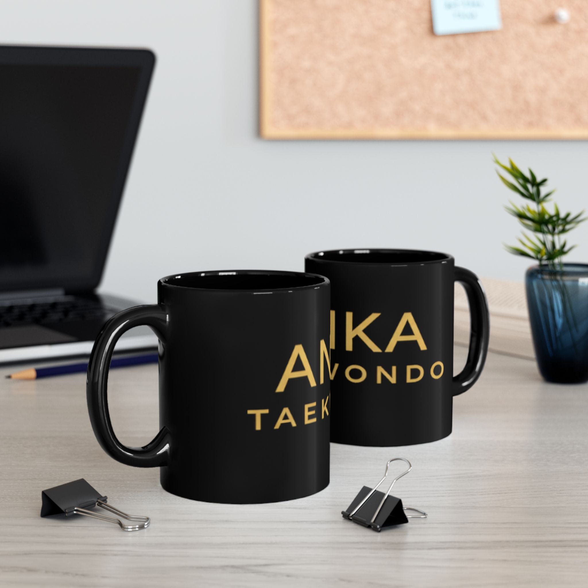 Personalized Gold Name Taekwondo Mug — Custom Black Coffee Cup (11oz/15oz)