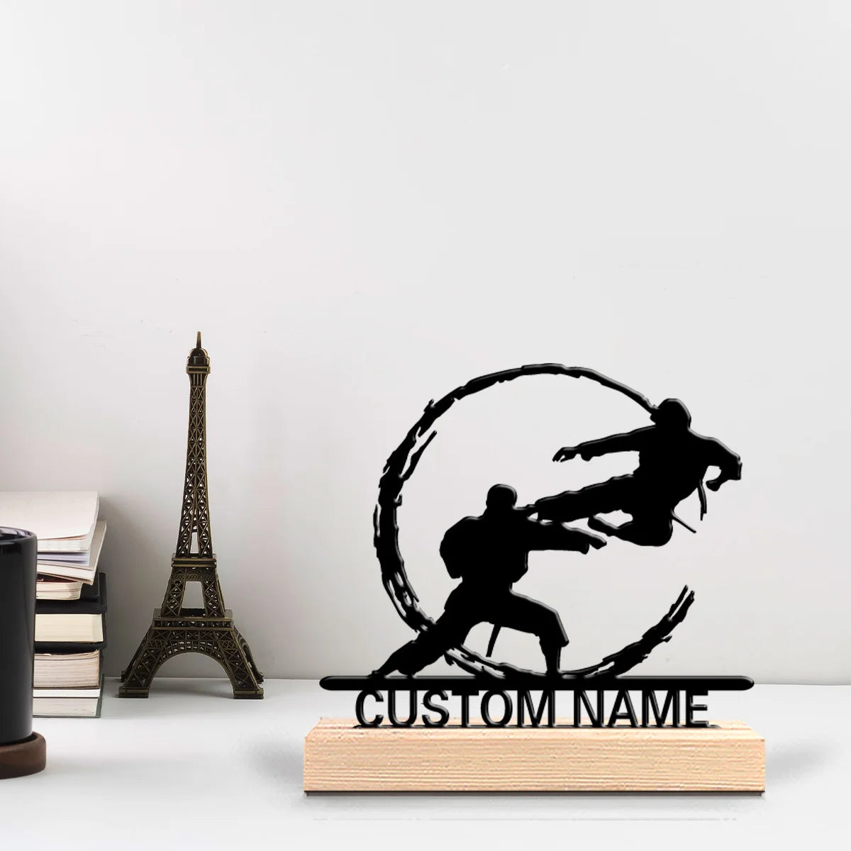 1pc Fashion Personalized Custom Taekwondo Wushu Metal Statues Metal Art With Wooden Base Suitable For Office, Bedroom, Living Ro