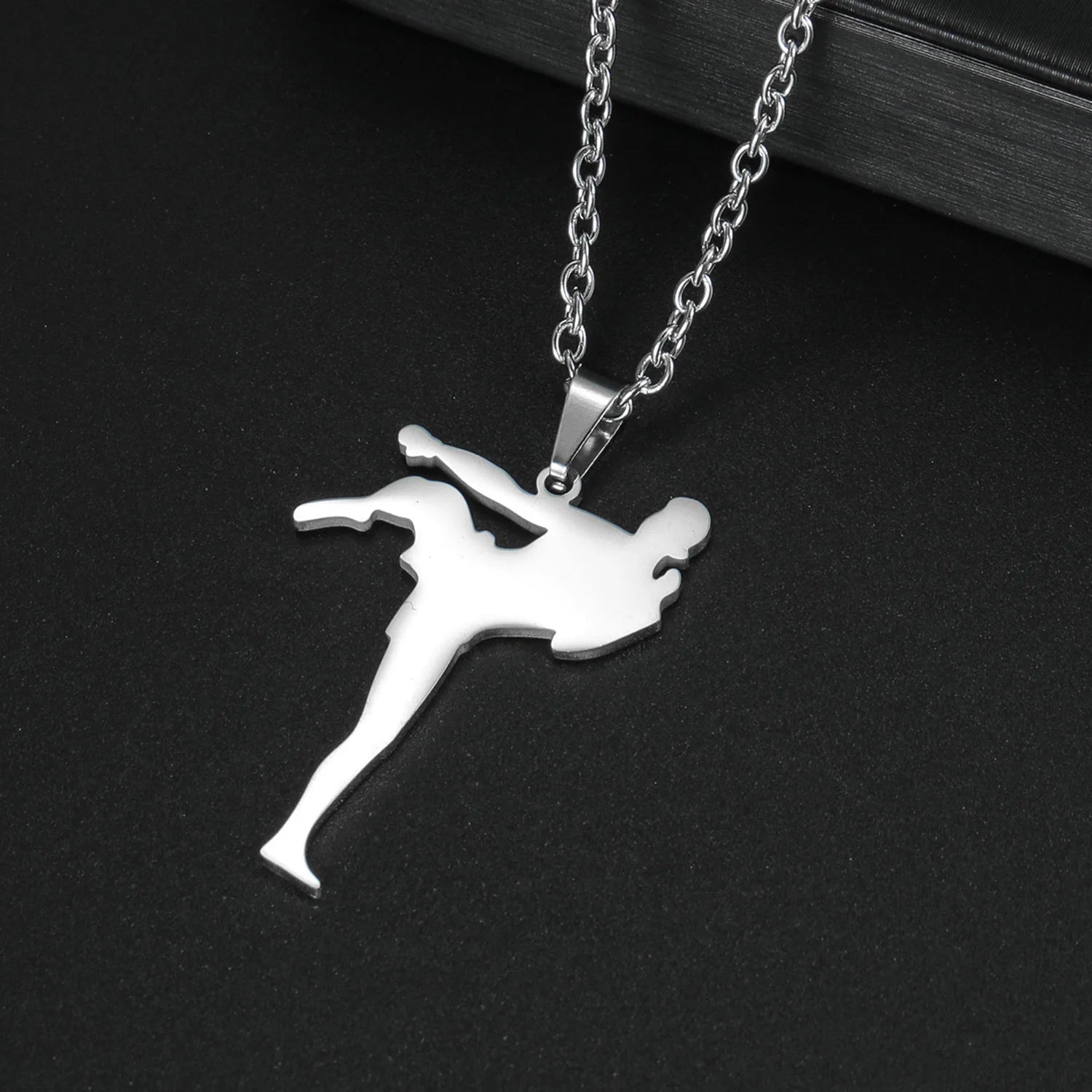 Taekwondo Kongfu Fight Figure Women Pendant Necklace Stainless Steel Karate Fight Chain Necklace Jewelry for Sportsman