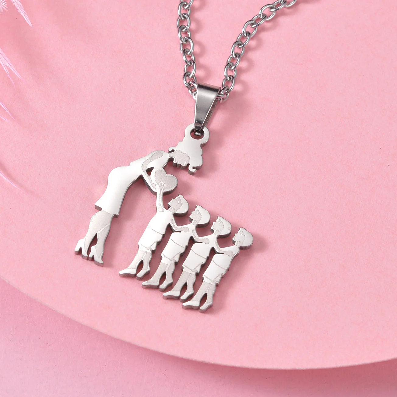 Taekwondo Kongfu Fight Figure Women Pendant Necklace Stainless Steel Karate Fight Chain Necklace Jewelry for Sportsman