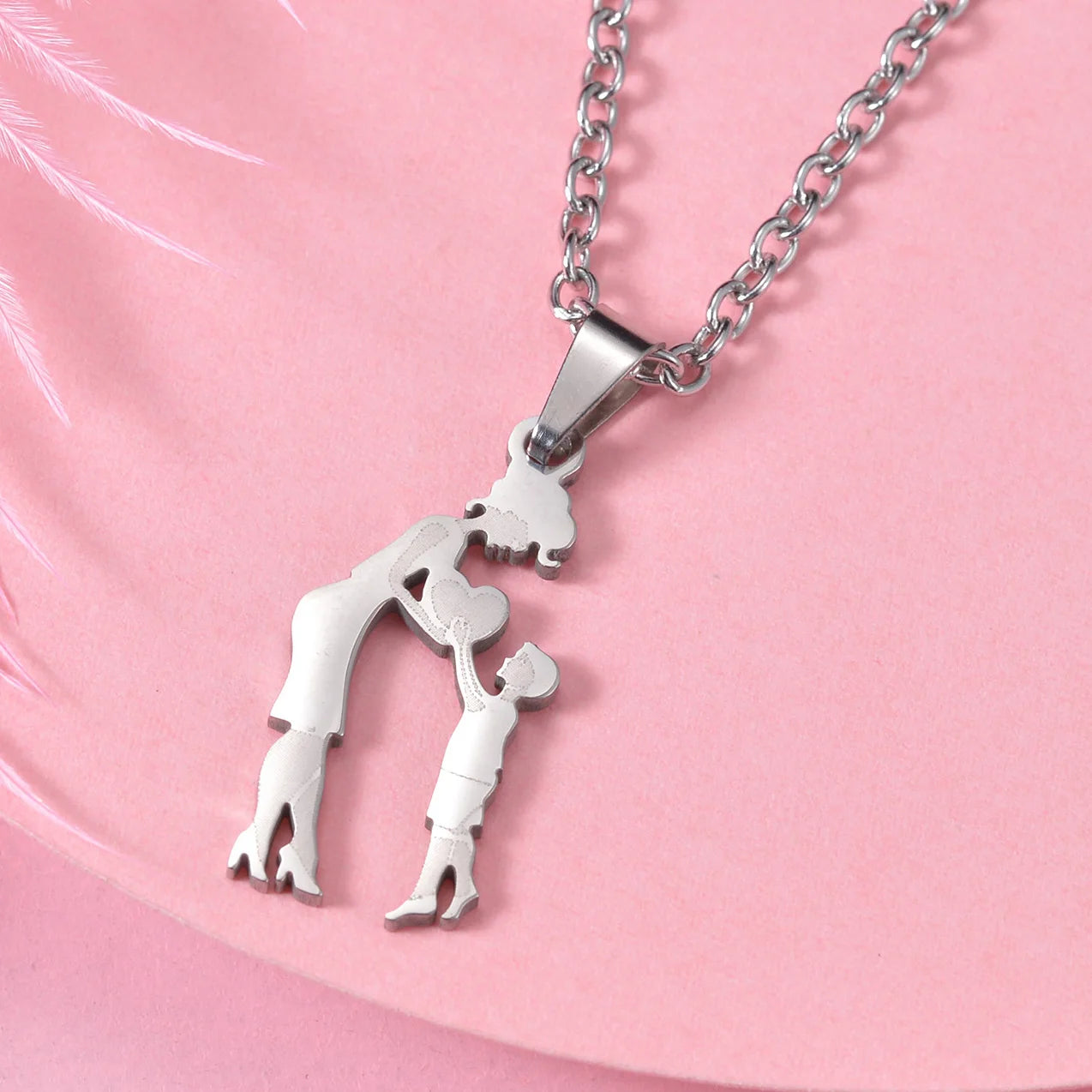Taekwondo Kongfu Fight Figure Women Pendant Necklace Stainless Steel Karate Fight Chain Necklace Jewelry for Sportsman